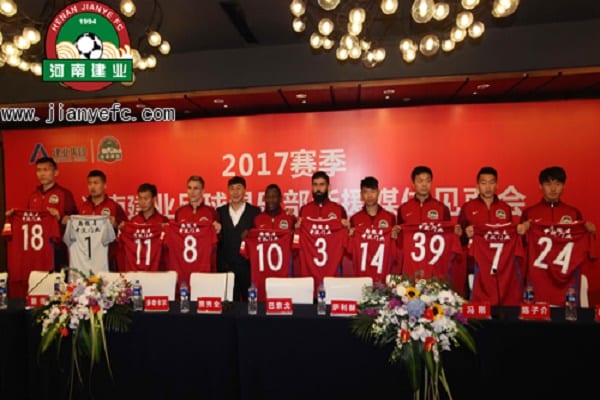 Chine: Christian Bassogog livre son premier match avec son nouveau club...Photos