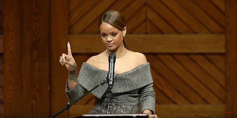 rihanna-11-tt-width-847-height-433-fill-0-crop-0-bgcolor-eeeeee