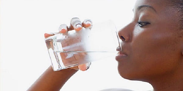5 conseils efficaces pour en finir avec la bouche sèche