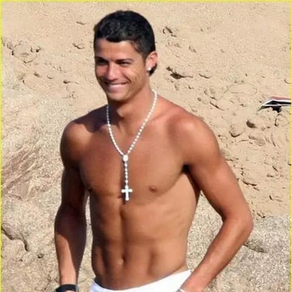 Découvrez en photos, 8 stars de football qui sont des fervents chrétiens