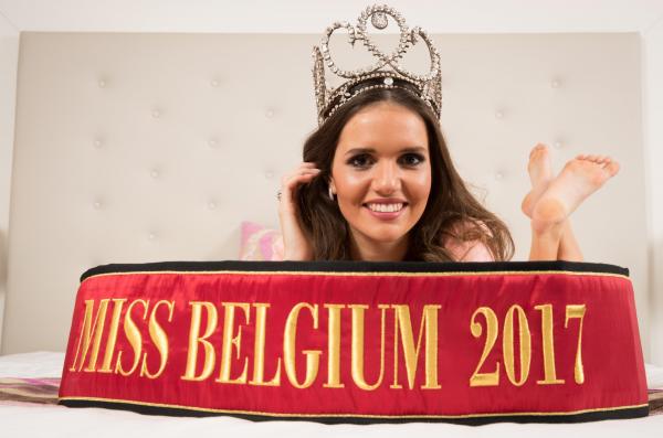 20.000 euros d'amende à miss Belgique 2017, accusée de racisme. Elle se défend.