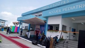 Samuel Eto’o  inaugure le pavillon pédiatrique offert à l’hôpital de Douala   (photos)