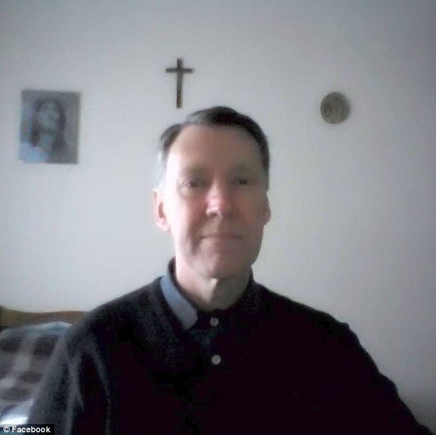 Une sœur catholique arrêtée pour avoir aidé les prêtres à abuser s3xuellement d'enfants mal-entendants