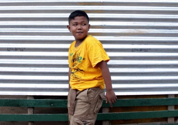 A seulement 2 ans, ce petit indonésien fumait 40 cigarettes par jour, que devient-il aujourd'hui ?