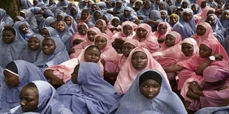 Photo de séjour des lycéennes avec Boko Haram