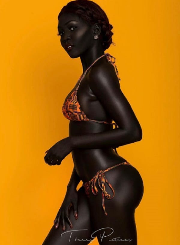 Découvrez en photos Nyakim Gatwech, la Soudanaise surnommée "la Reine des ténèbres"