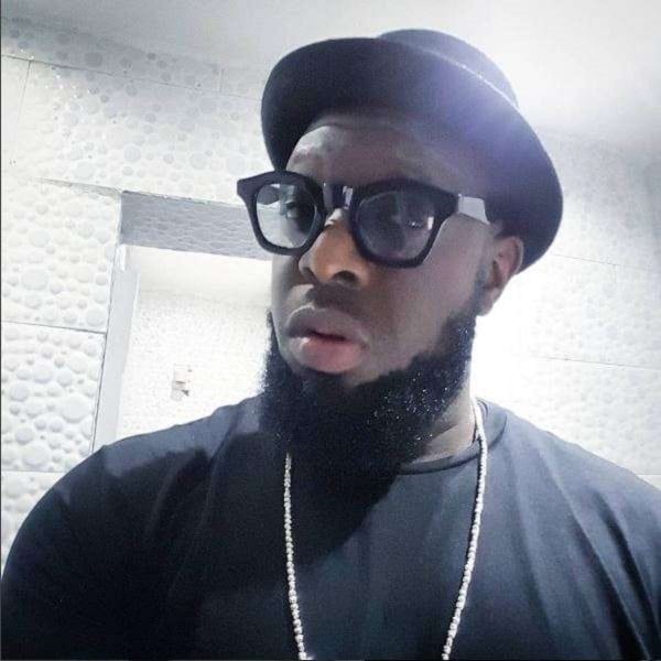 "Regarder les f3sses des femmes m'inspire": déclare le chanteur nigérian Timaya (Photos)