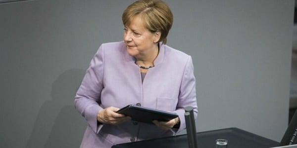 Allemagne: le port du voile intégral interdit dans la fonction publique