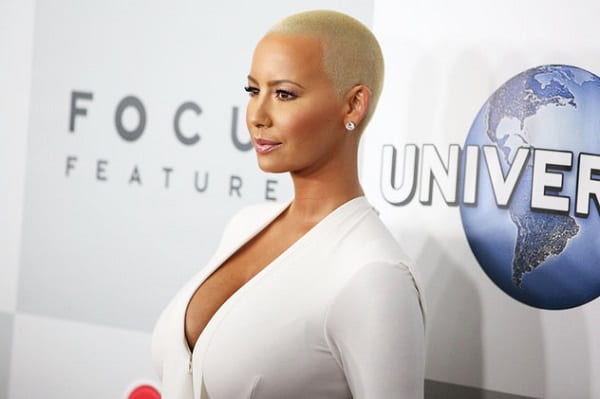 Amber Rose explique pourquoi elle permet aux gens de l'appeler 'sal*pe'
