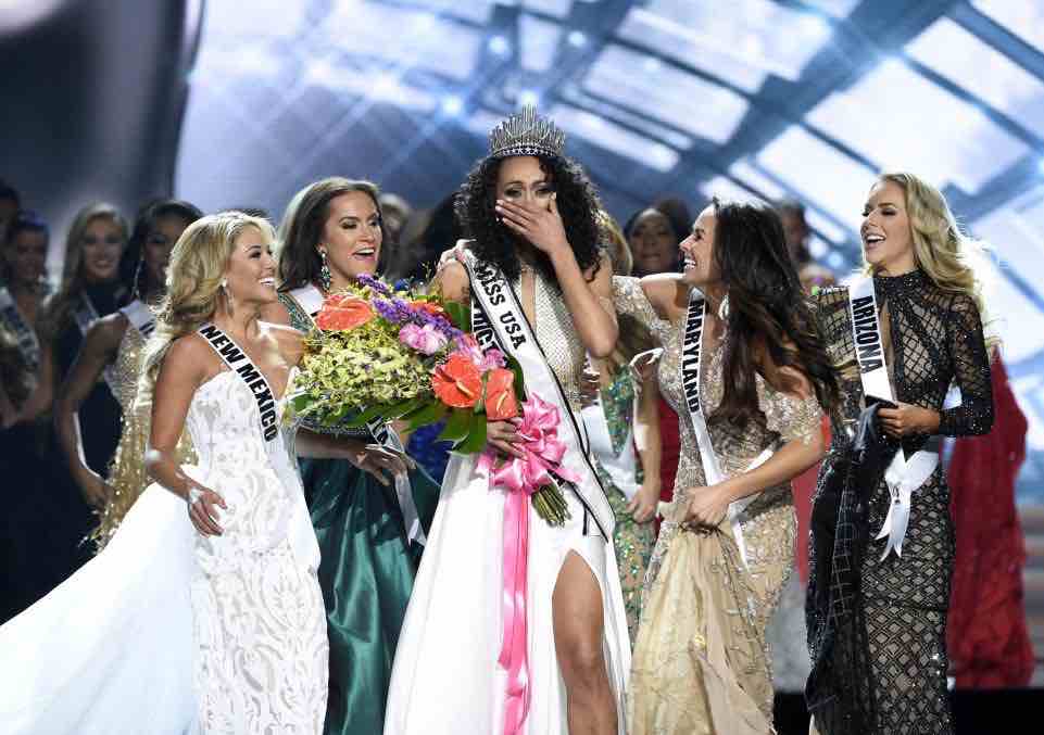 USA: Après un énorme suspens, découvrez la nouvelle Miss Etats-Unis 2017...Vidéo