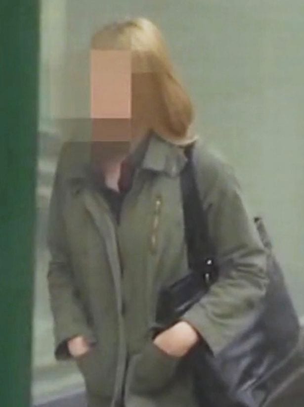 Une employée du FBI s'enfuit pour se marier à un combattant de l'EI qu'elle surveillait: PHOTOS