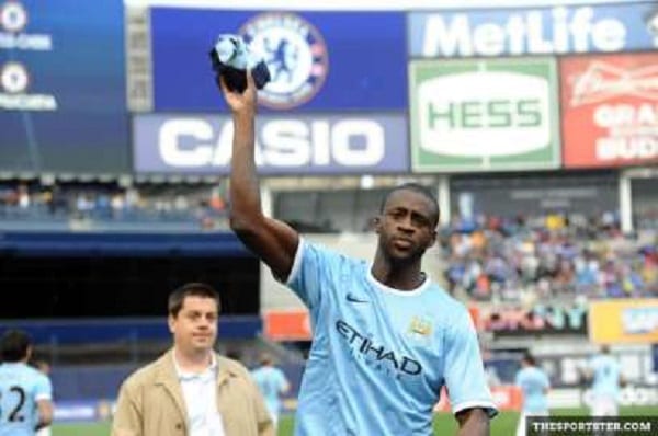 Quatre footballeurs africains qui ont grandi pauvres: PHOTOS