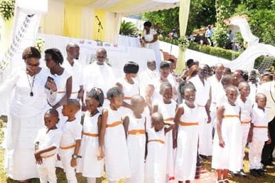 Ouganda: Un milliardaire décédé crée le choc à ses obsèques. Vous n'imaginerez pas le nombre de ses enfants.
