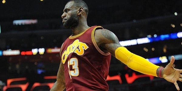 Top 10 des basketteurs de la NBA les mieux payés en 2017