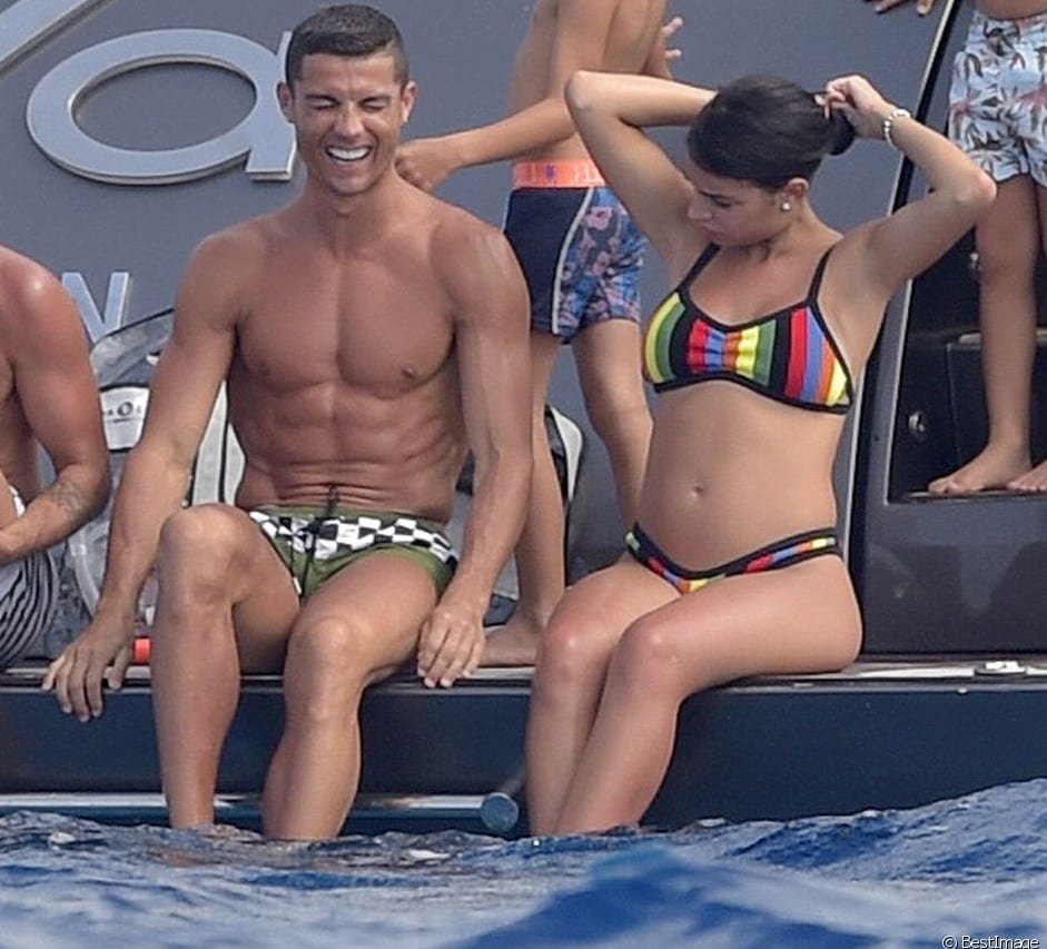 Cristiano Ronaldo attendrait une autre bonne nouvelle. Voici les photos qui relancent les soupçons