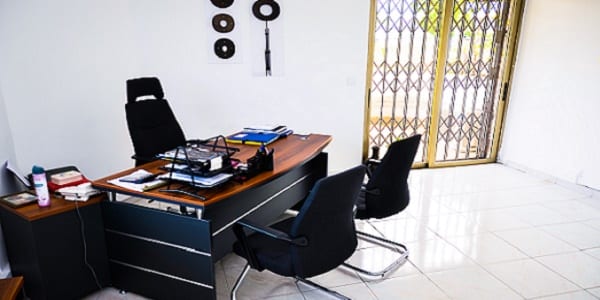 Mme Jenifer Toro: "nous voulons redéfinir l'entrepreneuriat avec le centre d'affaires "Graisen"