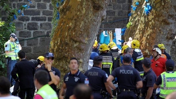 Portugal: un arbre âgé de 200 ans tombe et tue 11 personnes (VIDÉO/ PHOTOS)