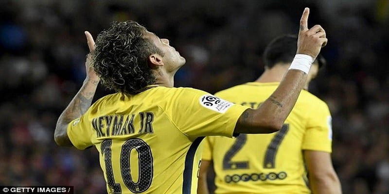 PSG: « Neymar pourrait devenir le meilleur joueur du monde », dixit le coach Unai Emery (photos)