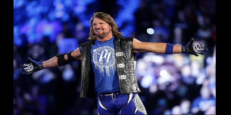 Sport - WWE : le top 10 des catcheurs les mieux payés en 2017 selon Forbes (photos)