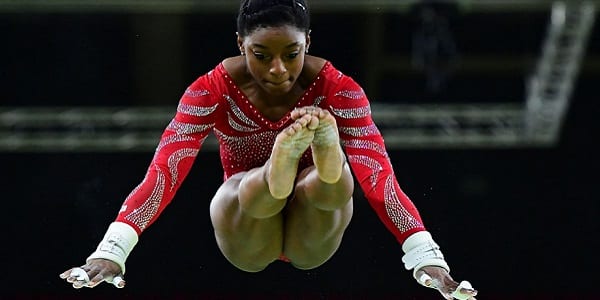 Inspiration: Simone Biles, d'une enfance difficile à un parcours de tous les records
