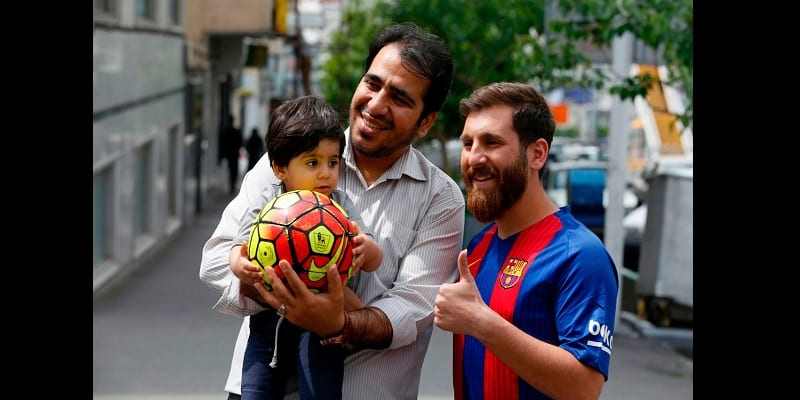 Découvrez le sosie iranien de Messi (photos)