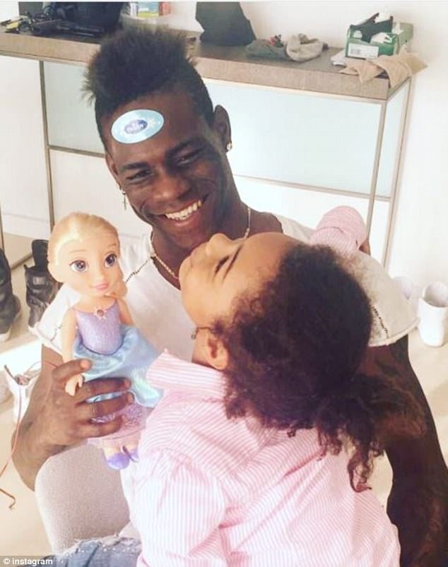 Mario Balotelli accueille son deuxième enfant en lui donnant un prénom animal