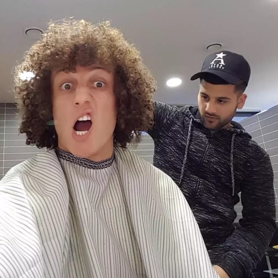 Découvrez Ahmed Alsanawi, le coiffeur des superstars de la Premier League (photos)