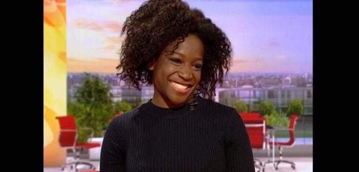 Dove : la comédienne noire de la publicité jugée raciste réagit