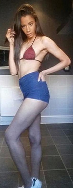 Insolite : une étudiante britannique met sa virginité en vente (photo)