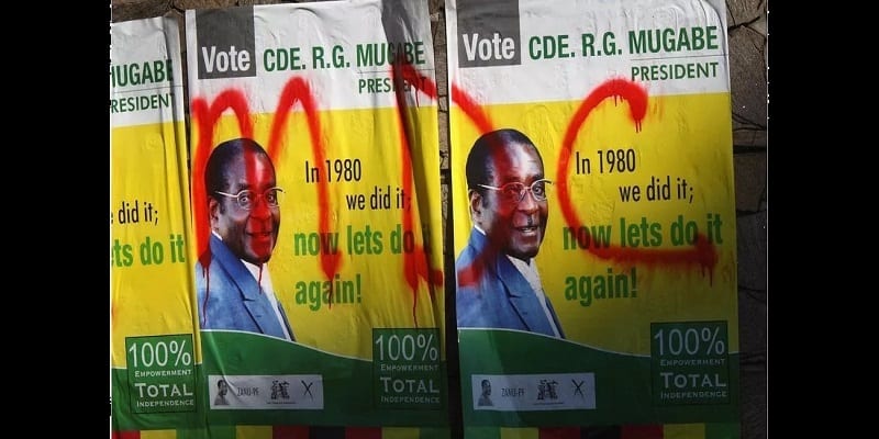 Zimbabwe : vivez en images la longue carrière de Mugabe (photos)