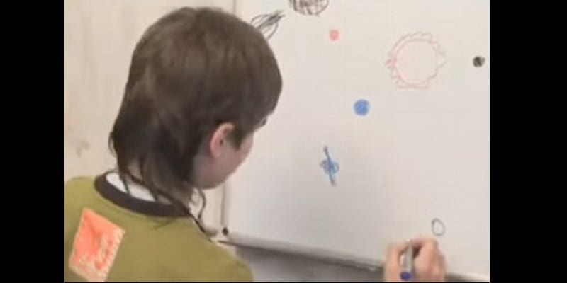 Russie : un adolescent affirme avoir vécu sur la planète mars avant de renaître sur terre (vidéo)