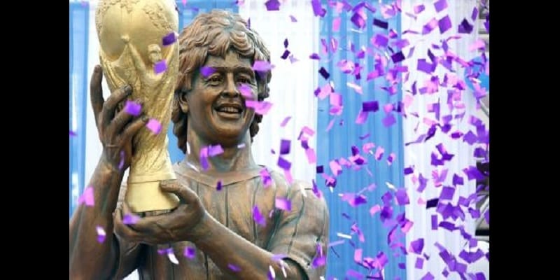 Diego Maradona : « Je ne suis pas le dieu du football » (vidéo)