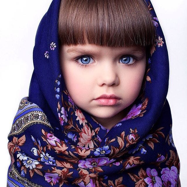 La petite Anastasia Knyazeva désignée la plus belle fillette du monde (photos)