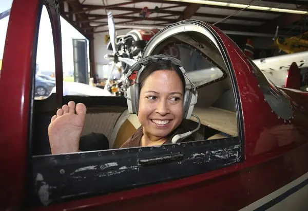 Inspiration: Découvrez Jessica Cox, la première pilote au monde sans bras (PHOTOS)
