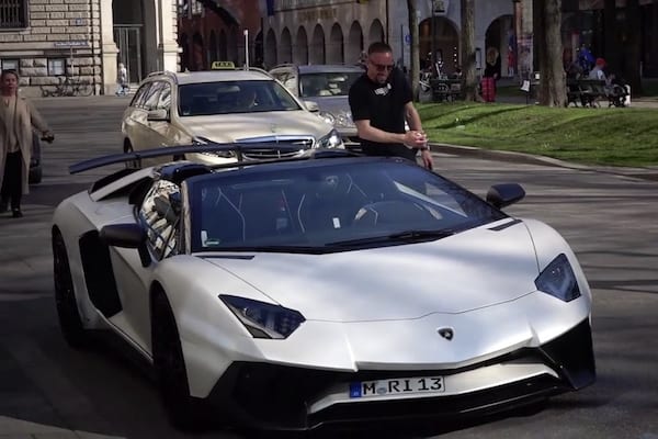 Football: A la découverte du dernier bolide de Franck Ribéry (photo)
