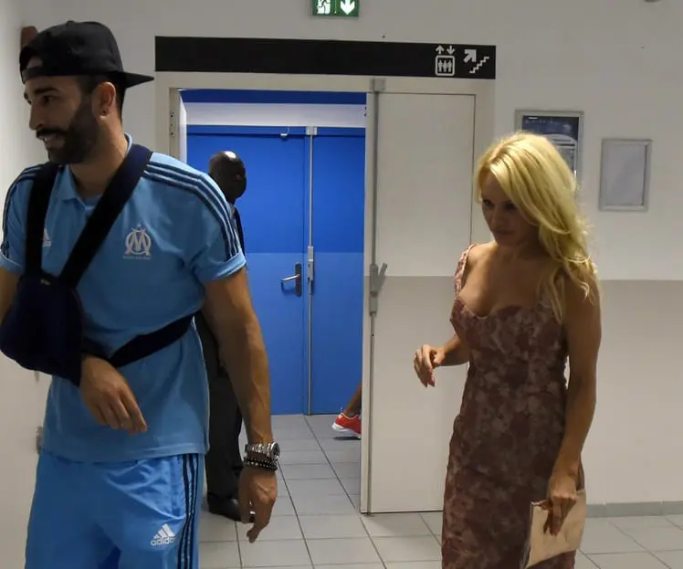 People: Pamela Anderson s'installe en France. La raison