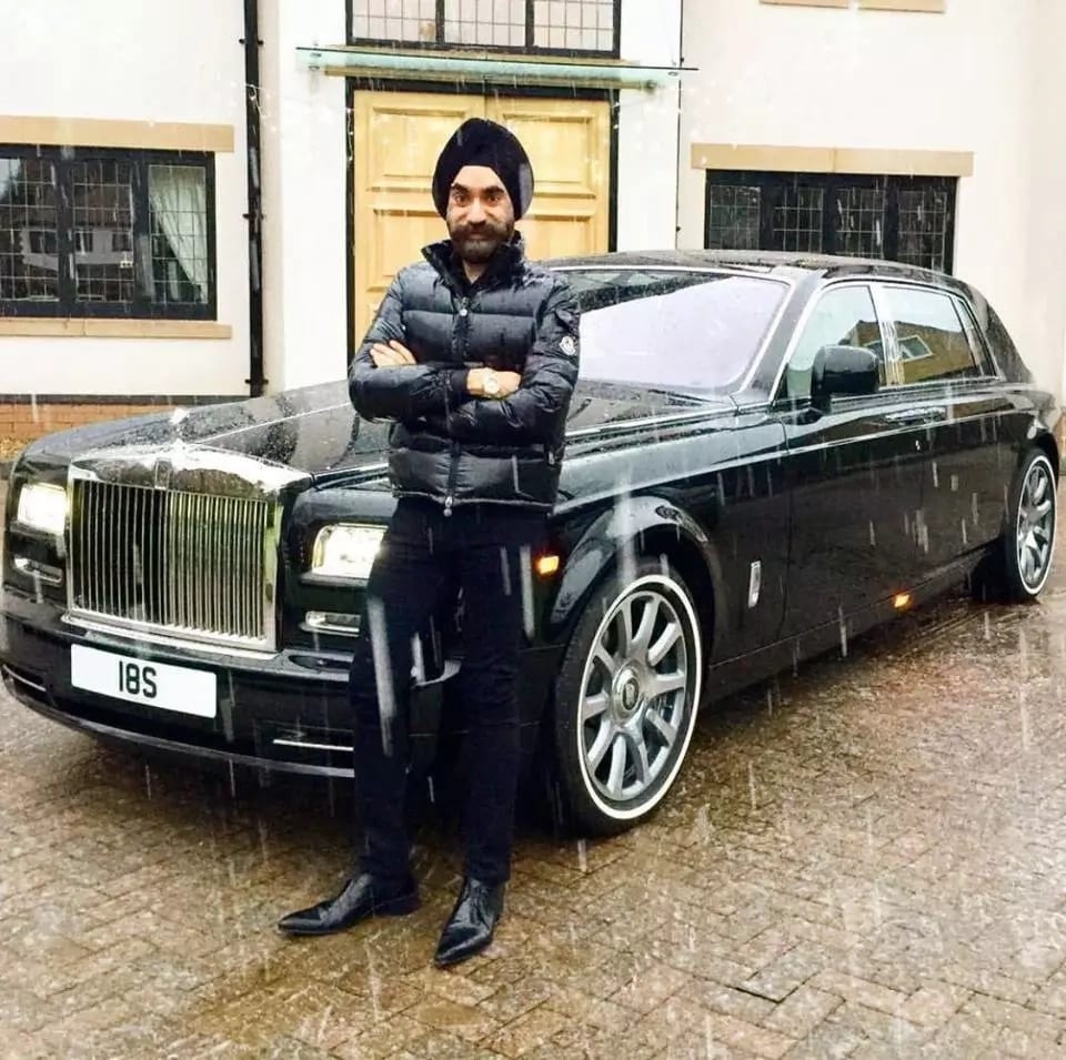 Sardar Reuben Singh : le millionnaire qui s’habille selon la couleur de ses voitures (photos)
