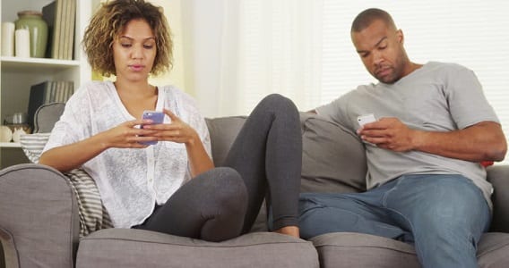 Relation: 9 messages que vous pouvez envoyer à votre partenaire après une dispute