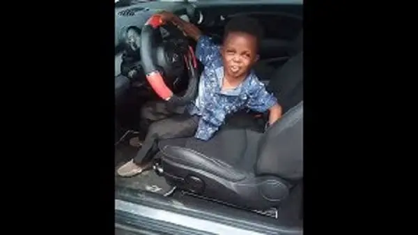 People: "Les femmes me rejettent à cause de la taille de mon sexe", dixit un acteur ghanéen