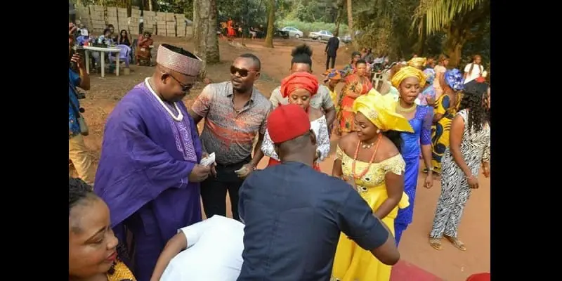 Nigeria : Ils se rencontrent sur Facebook, et juste 6 jours après ils se marient (photos)