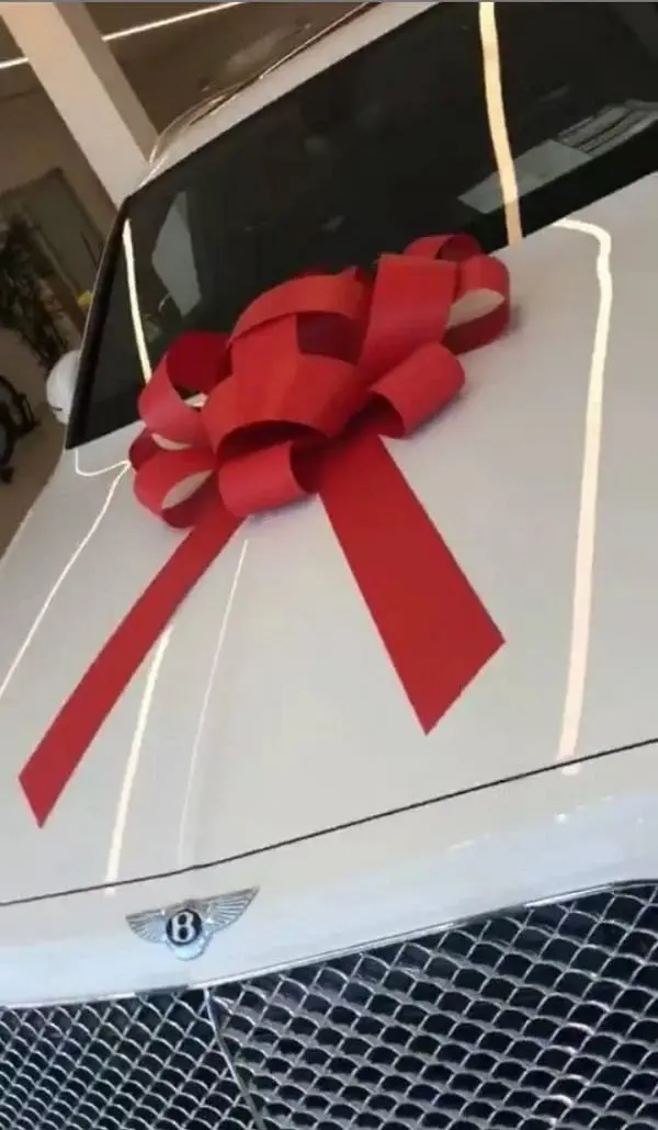 Davido: Découvrez en photos son nouveau Bentley Bentayga 2018 valant 200 000 $