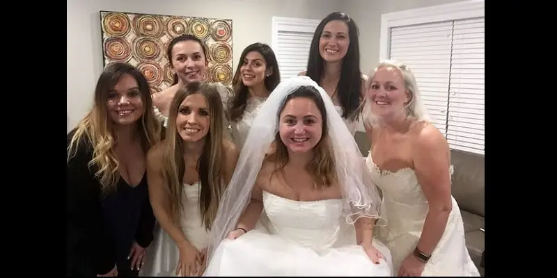 Insolite: Elle organise une fête pour célébrer son divorce (photos)