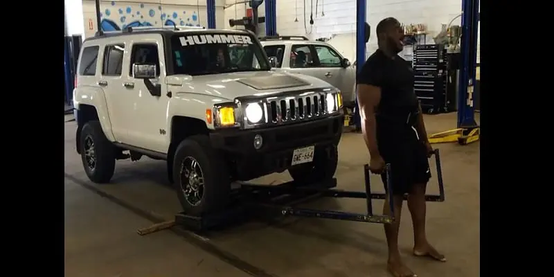 Burkina-Faso/Iron Biby: humilié pour son poids, il devient l’un des hommes les plus forts au monde (vidéo)