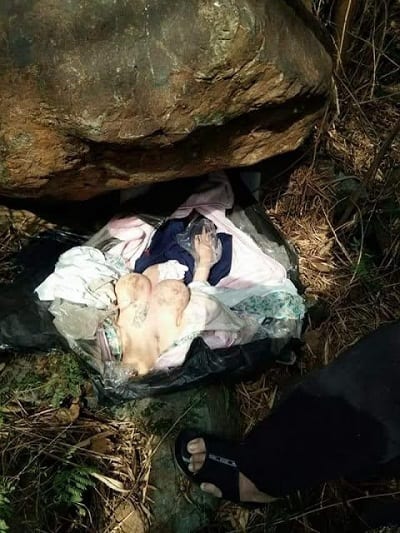 Thaïlande: Un homme en colère detruit sa poupée sexuelle