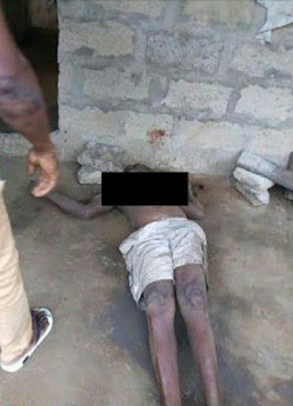 Nigeria: Il bat sa mère à mort en se fiant à une prophétie (photos)