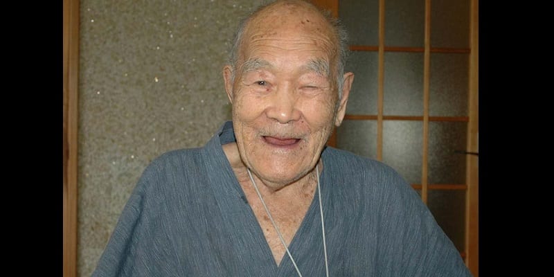Asie: Un Japonais officiellement reconnu comme le plus vieux au monde (photos)