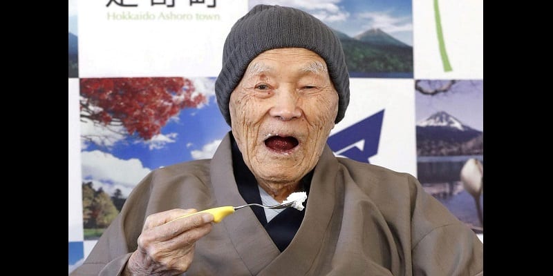 Asie: Un Japonais officiellement reconnu comme le plus vieux au monde (photos)