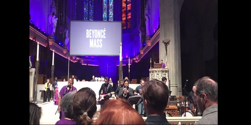 États-Unis: Une église organise une messe spéciale en l’honneur de Beyonce (vidéos)