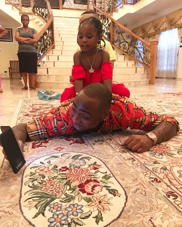 People: Faire l'amour avec ou sans préservatif?...Davido fait son choix