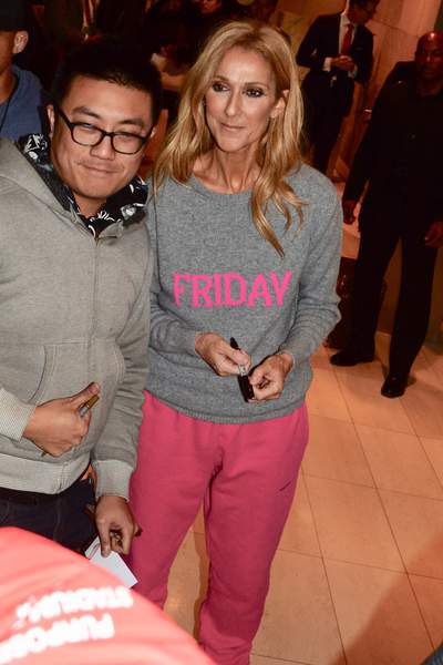 People: L'hallucinante tenue de Céline Dion lors d'une rencontre avec ses fans (photos)